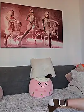 LessiaMia online show from January 16, 2025, 3:02 pm