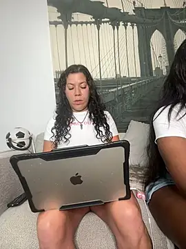 Bigbuttbrooklynn online show from February 26, 2025, 12:49 am