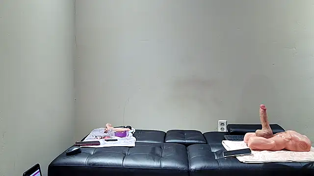 NinasRu online show from May 1, 2026, 2:49 am