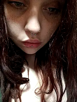 Snapshot of persefone97 chatting on February 8, 2025, 2:36 am persefone97 online show from February 8, 2025, 2:36 am