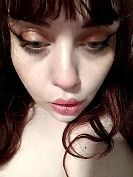 Snapshot of persefone97 chatting on March 3, 2025, 9:15 pm persefone97 online show from March 3, 2025, 9:15 pm