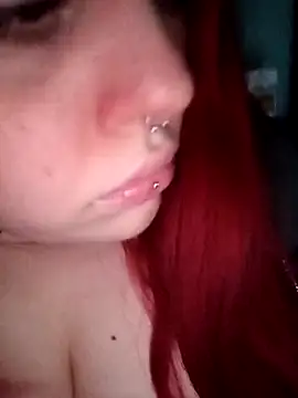 Snapshot of persefone97 chatting on September 13, 2025, 5:24 pm persefone97 online show from September 13, 2025, 5:24 pm