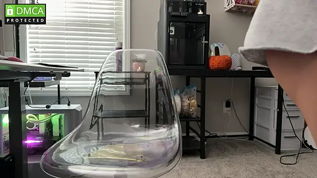 Cosmic Rose online show from November 7, 2025, 2:50 pm