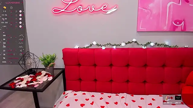 Snapshot of Inna_Lovely chatting on February 10, 2025, 4:41 am Inna Lovely online show from February 10, 2025, 4:41 am