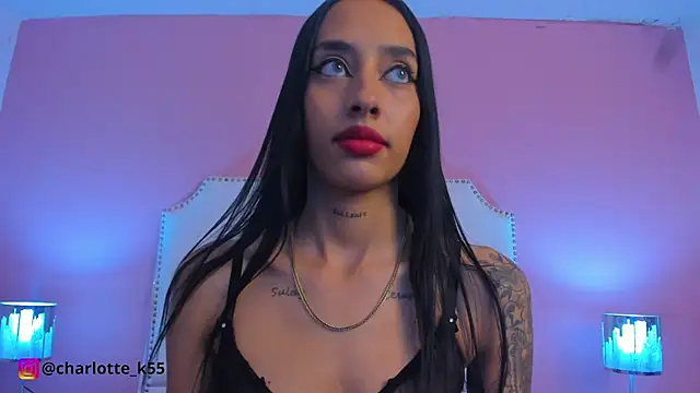 charlotte kisss online show from December 9, 2024, 8:12 pm