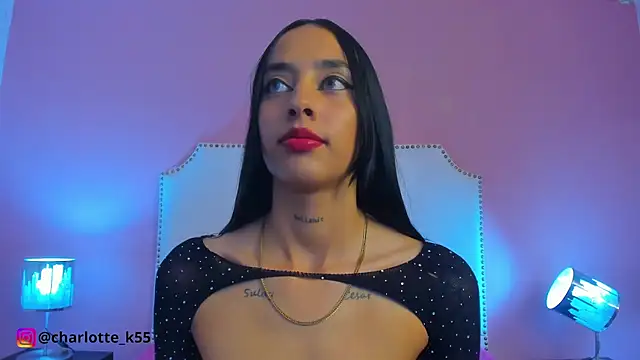 charlotte kisss online show from January 4, 2025, 10:45 pm