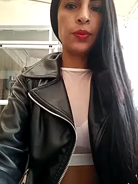 Astrid-- online show from February 17, 2025, 7:53 pm