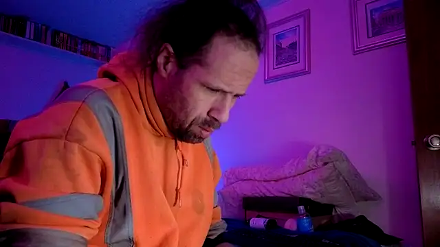 HandsumHungDaddy online show from February 16, 2026, 9:16 am