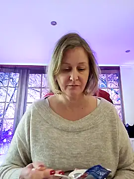 MarleneBloem online show from January 29, 2025, 2:00 pm