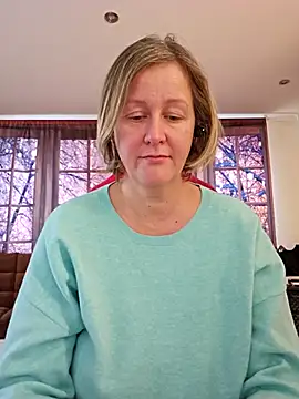 MarleneBloem online show from February 17, 2025, 1:21 pm