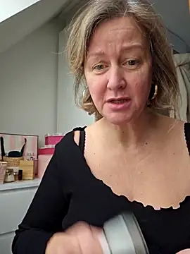 MarleneBloem online show from February 27, 2025, 9:43 am