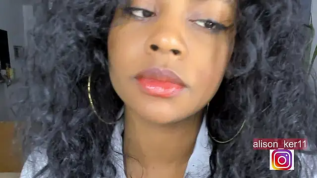 alison-ker3 online show from December 24, 2024, 8:11 am