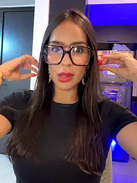 Mau White online show from September 14, 2025, 12:32 am