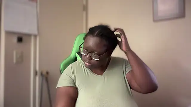 Yagurl  west online show from January 9, 2025, 1:50 am