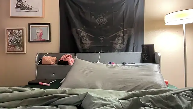 Yagurl  west online show from January 21, 2025, 12:25 am