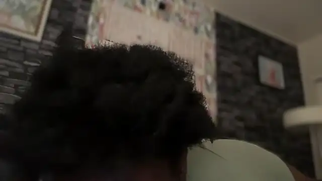 Yagurl  west online show from September 8, 2025, 7:57 pm