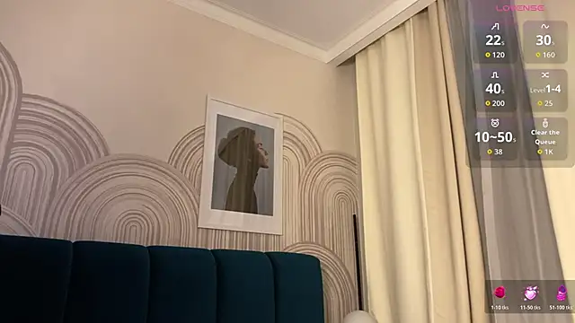 viviann evans online show from February 3, 2026, 1:04 am