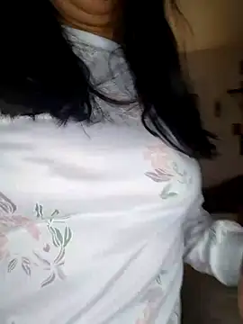 Snapshot of Amber_gold_ chatting on January 21, 2025, 11:55 pm Amber gold  online show from January 21, 2025, 11:55 pm