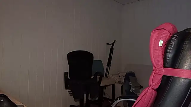 Snapshot of Rainfish chatting on March 19, 2025, 6:12 pm Rainfish online show from March 19, 2025, 6:12 pm