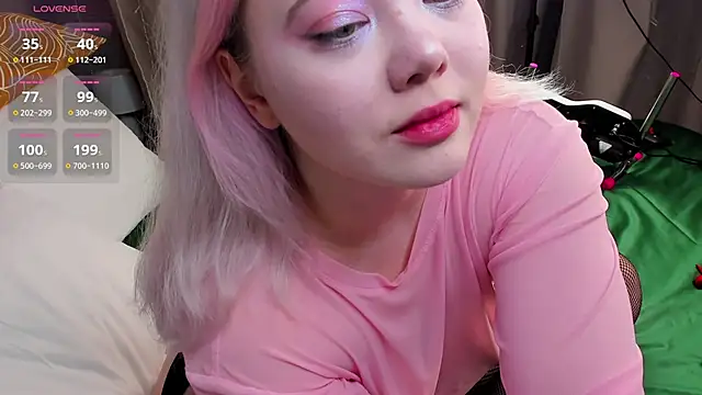   KawaiiYuki   online show from December 23, 2024, 1:18 am