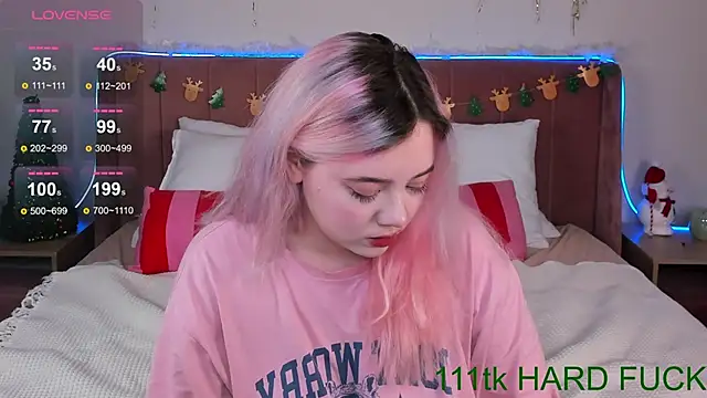   KawaiiYuki   online show from January 4, 2025, 9:21 am