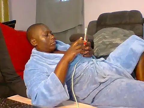 Snapshot of Poisonous_Ivy chatting on December 28, 2024, 9:20 am Poisonous Ivy online show from December 28, 2024, 9:20 am