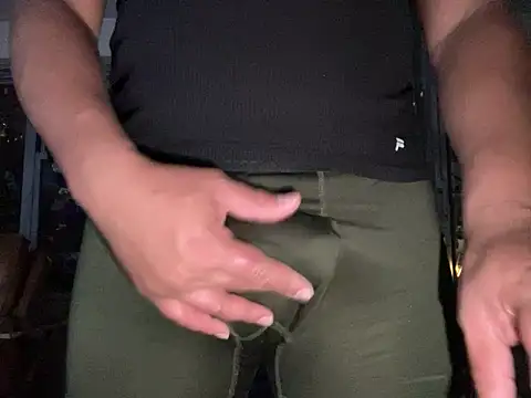 ThickDick Daddy online show from May 18, 2026, 5:57 am