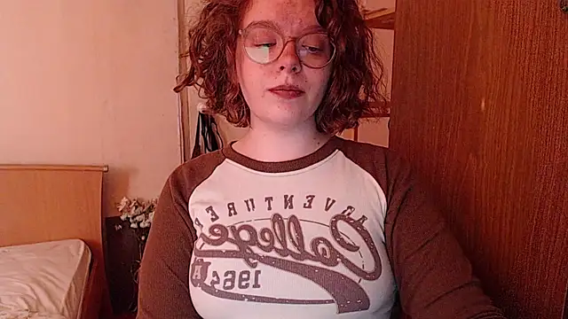 Snapshot of Chmiri_cb chatting on February 19, 2025, 8:12 am Chmiri cb online show from February 19, 2025, 8:12 am