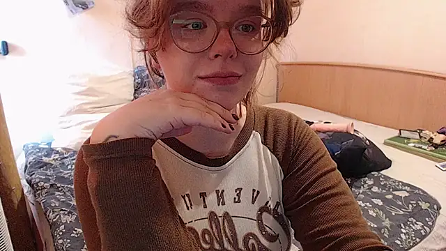 Snapshot of Chmiri_cb chatting on September 19, 2025, 6:59 am Chmiri cb online show from September 19, 2025, 6:59 am