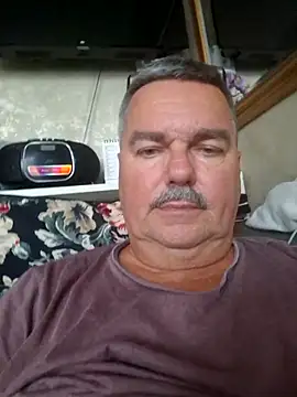 Tbone17 online show from April 21, 2026, 4:52 am