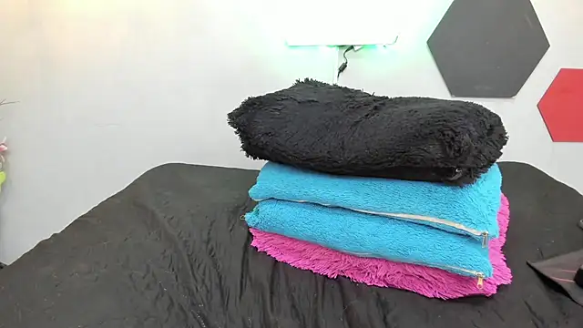 martinaclark online show from February 12, 2025, 10:24 am