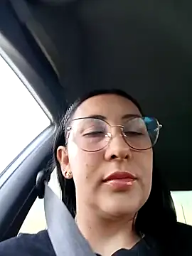 my-kitty online show from November 6, 2025, 10:21 pm