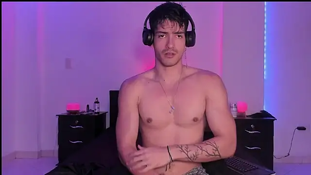 magnusifrit online show from February 7, 2025, 9:04 pm