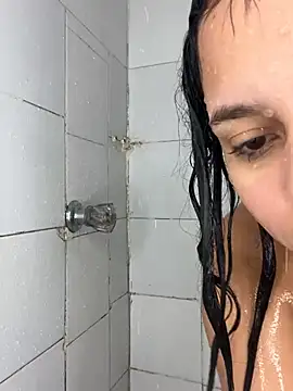 Snapshot of pamela_anderson_ chatting on December 12, 2024, 5:37 pm pamela anderson online show from December 12, 2024, 5:37 pm