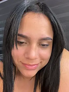 Snapshot of pamela_anderson_ chatting on December 20, 2024, 11:21 am pamela anderson online show from December 20, 2024, 11:21 am