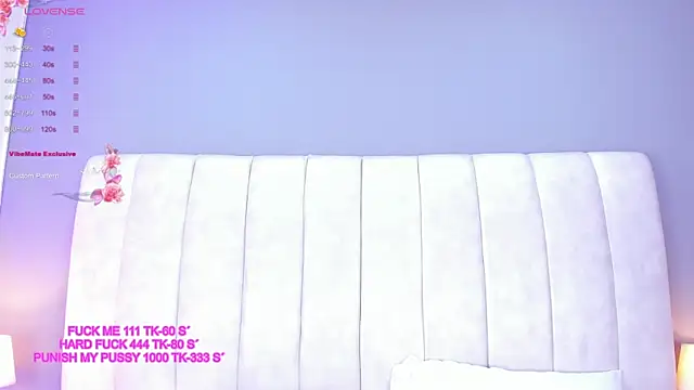 Ashleyy23x online show from December 18, 2025, 7:42 pm