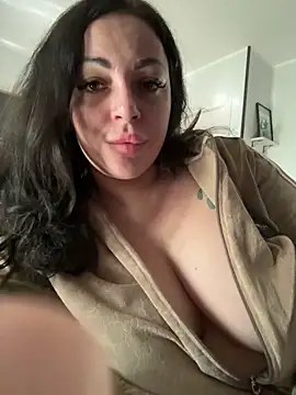 Chloe Ricci online show from December 2, 2024, 11:56 am