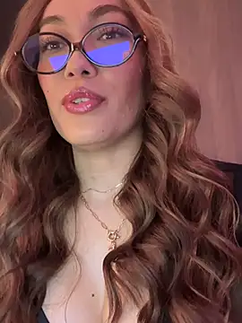 MichelleFerry  online show from March 16, 2025, 2:32 am