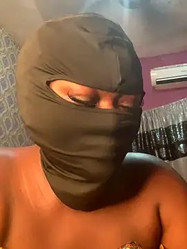 sweet1111 online show from December 3, 2024, 2:03 am