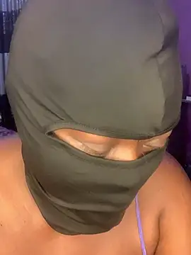 sweet1111 online show from December 16, 2024, 11:18 pm