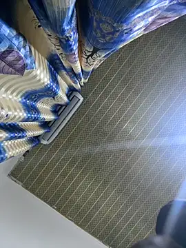 sweet1111 online show from October 4, 2025, 12:19 am