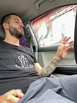 ElChapoGuzman95 online show from September 10, 2025, 5:29 am