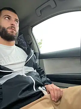 ElChapoGuzman95 online show from September 17, 2025, 4:36 am