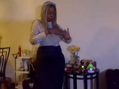 Snapshot of BlaqLadyRedlips chatting on January 6, 2025, 6:36 am BlaqLadyRedlips online show from January 6, 2025, 6:36 am