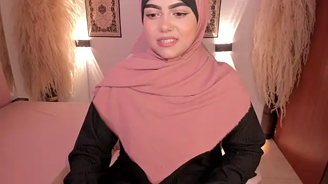 shayla 18 online show from December 17, 2024, 6:42 pm