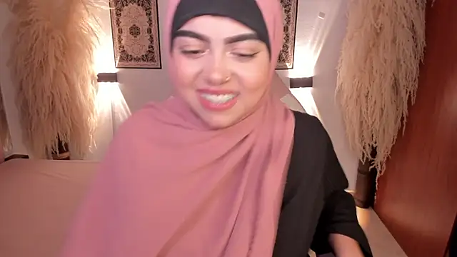 shayla 18 online show from December 17, 2024, 9:49 pm