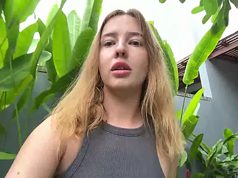 Nura n Sarah online show from February 24, 2025, 9:43 am