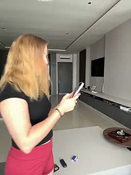 Nura n Sarah online show from September 27, 2025, 3:11 am