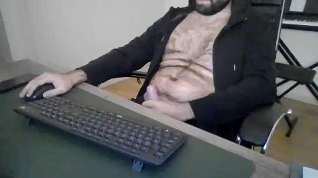 joaodias 97 online show from November 18, 2025, 6:01 pm