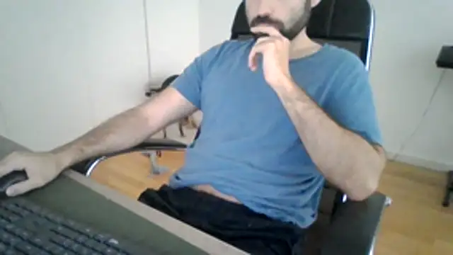 joaodias 97 online show from May 11, 2026, 10:10 am